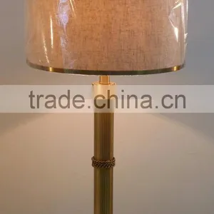 BISINI Modern Bronze Flower Carving Desk Lamp thumbnail-2