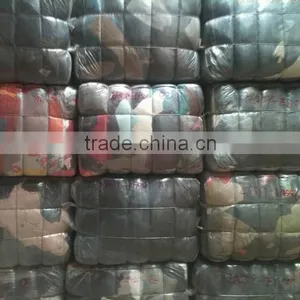 Hot Sale Used Clothing Amall Bales for Dubai and Africa thumbnail-3