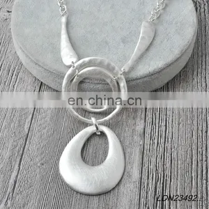 Silver Hammered Circle Necklace thumbnail-4
