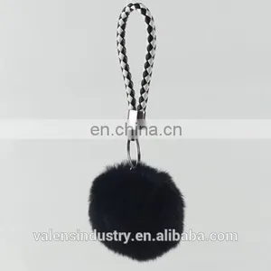Customized Design OEM/ODM Wholesale Faux Fur Pom Poms Www Pom Com Keychain Girls' Bag Accessory Car Pendant thumbnail-3