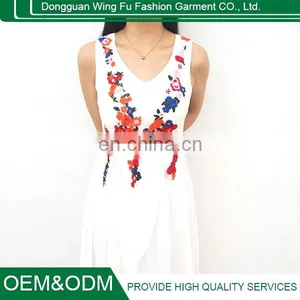 Star Temperament Dovetail Skirt V-neck Embroidery Sleeveless Silk Dress thumbnail-1