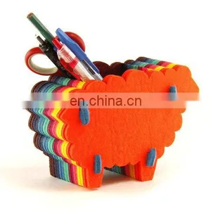 Practical Pen Container thumbnail-1