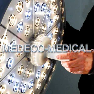 Me Series LED Surgical Light LED 500 Mobile Operating Lamp thumbnail-2