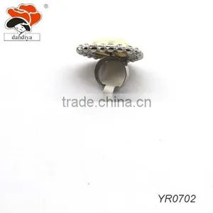 Beautifl Heart Love Rhinestone Large Gemstone Ring Wholesale thumbnail-2