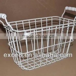 Kitchen Wire Mesh Storage Basket With Wooden Handle thumbnail-3