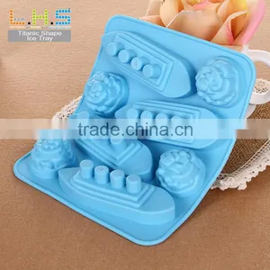 100% Food Grade Romantic Titanic Custom Silicone Ice Cube Tray thumbnail-1