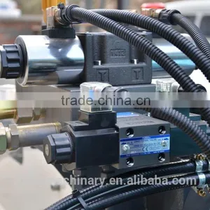 100 Ton Servo Motor Plastic Injection Molding Machine With CE thumbnail-3