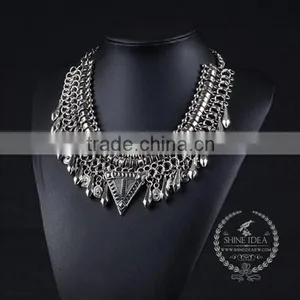 High Quality Vintage Rhinestone Chunky Statement Necklace Tin Alloy Fashion Women Pendant Necklace 6390107 thumbnail-3