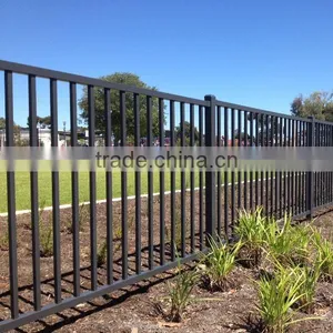 Hot-dipped Galvanized Steel Road Fence/ Pedestrian Fencing thumbnail-4