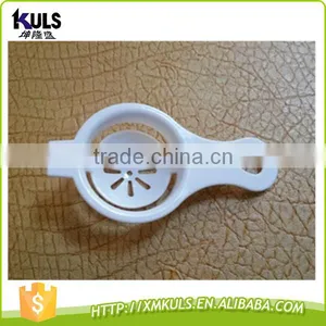 PP Plastic Kitchen Gadgets Egg Yolk and White Separator thumbnail-1