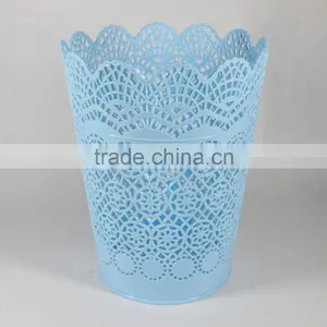 Plastic Round Trash Can thumbnail-3