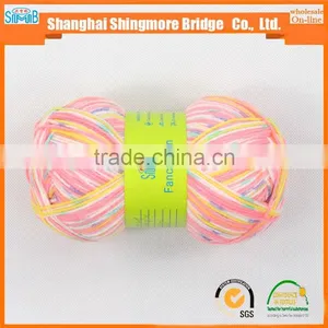China Factory Wholesale 100 Acrylic Weaving Yarn for Hand Knitting With Low Price thumbnail-5