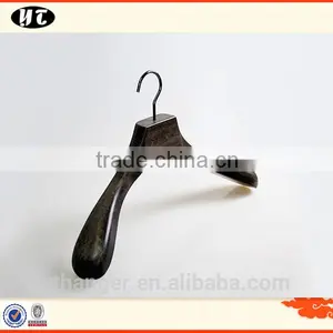 Black High-end Garment Wooden Hanger thumbnail-2