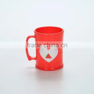Reusable Hot Sell Cartoon Red Plastic Cups With Lid and Handle thumbnail-5