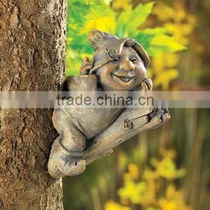 Polyresin Merry Gnome Tree Decor thumbnail-1