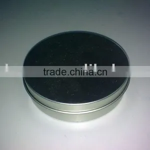 Mini Round Candy Tin thumbnail-1
