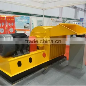 CS High Quality New Design Low Price Wood Hammer Mill Crusher 2-3ton per Hour Capacity thumbnail-5