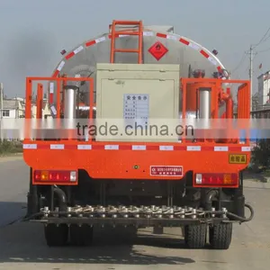 Truck Mounted Type Bitumen Sprayer (distributor ) Capacity 6000L thumbnail-3
