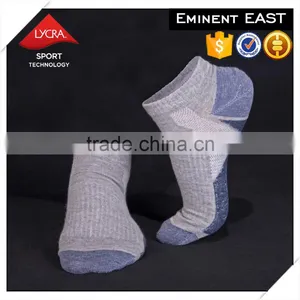 Wholesale Custom Technical Plain Knitting Lycra Silver Cotton Blend Yarn Men Sport Socks thumbnail-3