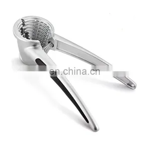Best Quality Zinc Alloy Nut Cracker thumbnail-1