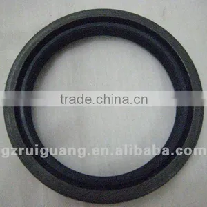 4D95 CRANKSHAFT REAR OIL SEAL thumbnail-1
