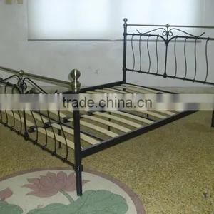 Hot Selling High Quality Home Bed Bedroom Furniture Modern Double Size Classic Iron Metal Bed thumbnail-3