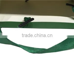 China Gift Paper Bag Manufactures Christmas Paper Package Bag thumbnail-6