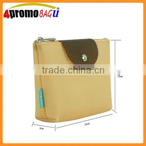 Supplier Cute Yellow Silicon Cosmetic Bag Waterproof thumbnail-2