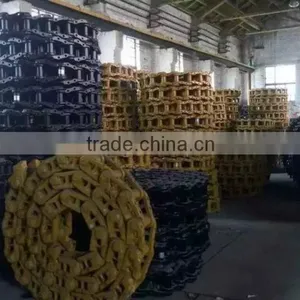 Excavator Track Link for EX400 ,9200210,ex400 Track Chain ,track Roller ,idler ,top Roller thumbnail-2