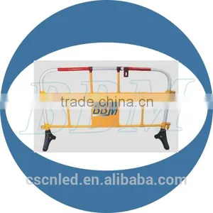 Metal Crowd Control Isolation Fence thumbnail-2