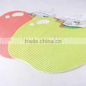 EVA Anti Slip Apple Shaped Bath Mat thumbnail-1