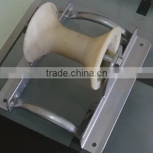 Cable Roller With Aluminum Wheel thumbnail-1