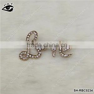 Rhinestone Brooch Pins Letter Love Shaped Rhinestone Brooch Pins For Decoration thumbnail-1