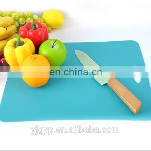 Customized Logo PP Kitchen Flexible Cutting Board thumbnail-1