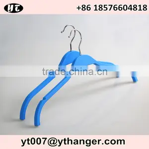 Hot Sale White Solid Plastic Shirt and Tee Display Hanger for Shop Quality Choice thumbnail-2