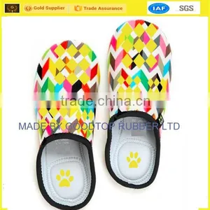 Fashional Anti Slip Neoprene Indoor Slipper Wholesale Instock thumbnail-4