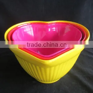 Heart Shape Plastic Mixing Bowl Set thumbnail-1