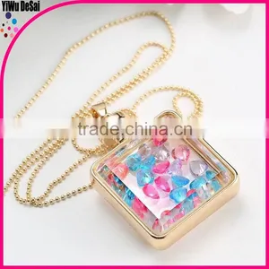 Best Selling Beautiful Women Heart-shaped Decoration Crystal Necklace thumbnail-3