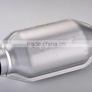 High Flow Universal Sport Catalytic Converter thumbnail-1