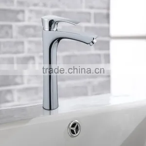 Contemporary Sink Mounted Flexible Kitchen Brass Faucet thumbnail-3