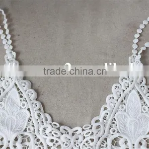 High Quality Big Lily Flower Pattern Polyester Kintted Embroidery Vest for Wholesale thumbnail-5