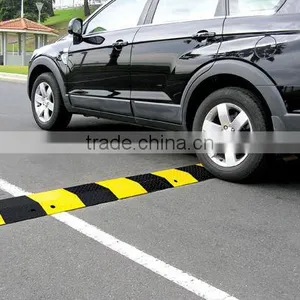 Balck and Yellow Rubber Speed Hump,speed Breaker thumbnail-1