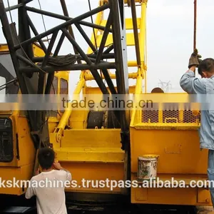 Second Hand Hitachi Crane in a Good Condition 50t Kh180 Crawler Truck Crane for Sale thumbnail-2