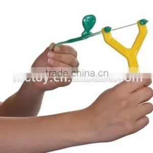Slingshot Flying Toys Plastic Alien Slingshot Juguete Pegajoso thumbnail-1