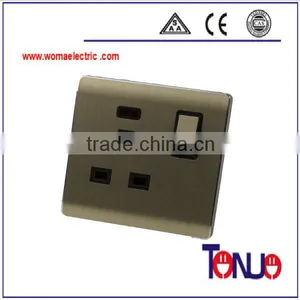 13A Switched Socket With Light thumbnail-1