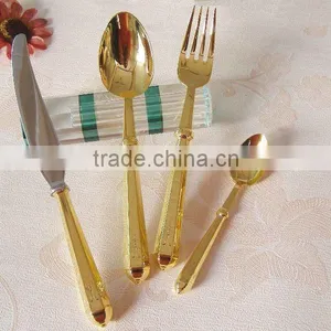 Gold Cutlery Set thumbnail-1