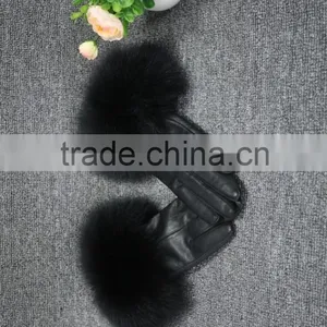 Classic Black Soft Lambskin Gloves Raccoon Fur Trim Women Winter Short Leather Gloves thumbnail-1