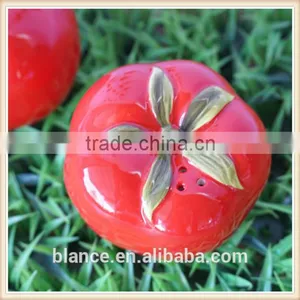 Ceramic Tomato Salt and Pepper Shaker Set Funny thumbnail-2