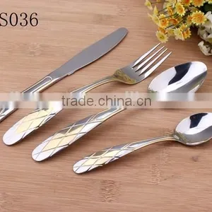 Gold-plated Handle Cutlery thumbnail-1