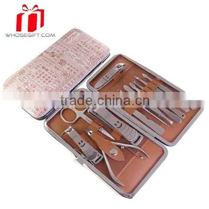 6 Pcs Manicure And Pedicure Kit With Gift Box,Beauty Kit thumbnail-1